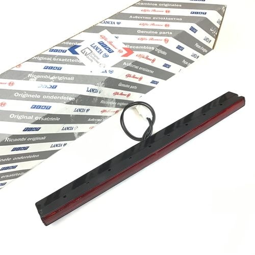 純正品　ハイマウントストップランプ　ALFA156　前期用（～'01)　60620687　セダン/ワゴン兼用