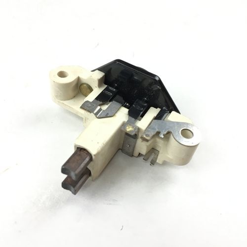 純正品　オルタネーター　ICレギュレーター　　ALFA155TS8V/2.5V6　　9950561　　9946659　　＊生産終了品