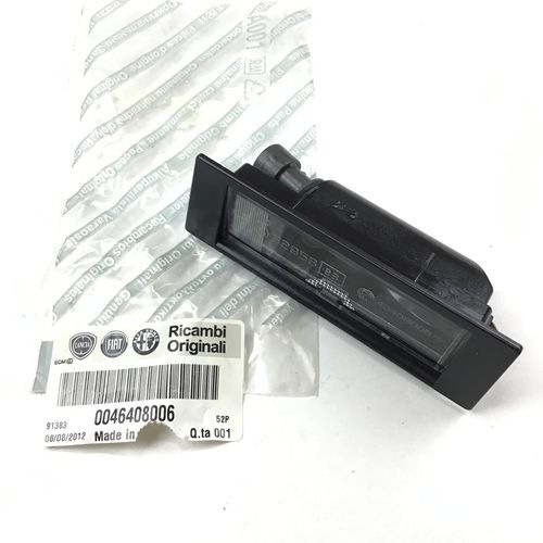 純正品　ライセンスランプ（リアナンバーランプ）　ALFA　156/159（セダン）/166　FIAT　ムルティプラ　　＊左右共通　　46408006