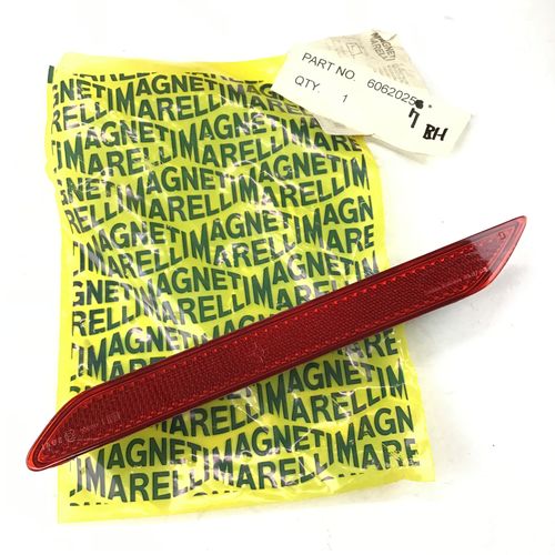 社外品 リアバンパーリフレクター 右側 ALFA 156 全モデル 60620257