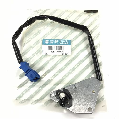純正品　カムシャフトセンサー　ALFA145/155　2.0TS16V、FIAT　バルケッタ　など　　7777344