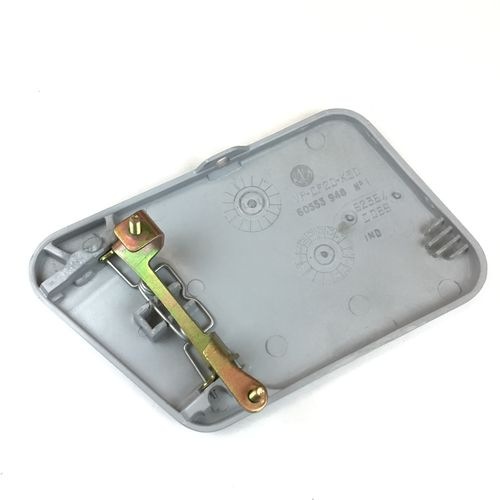 純正品　フューエルリッド　＊要塗装　　ALFA155前期（ナローボディ）　60539582