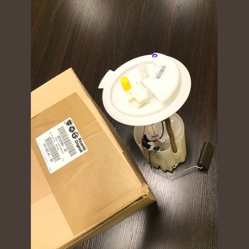 純正品　フューエルポンプユニット　ALFAジュリエッタ(940)　51807864