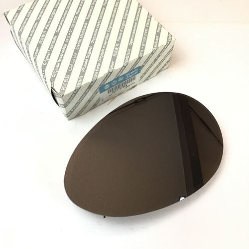 純正品　ドアミラーレンズ　RH　ALFA156後期用　　71737904　