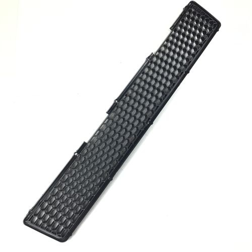 純正品　リアバンパーメッシュ　中央　　ALFA147GTA　　156039258