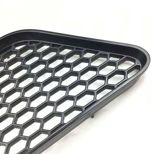 純正品　フロントバンパーメッシュ　左側　ALFA147　1.6/2.0TS　後期　　標準仕様　　156058921