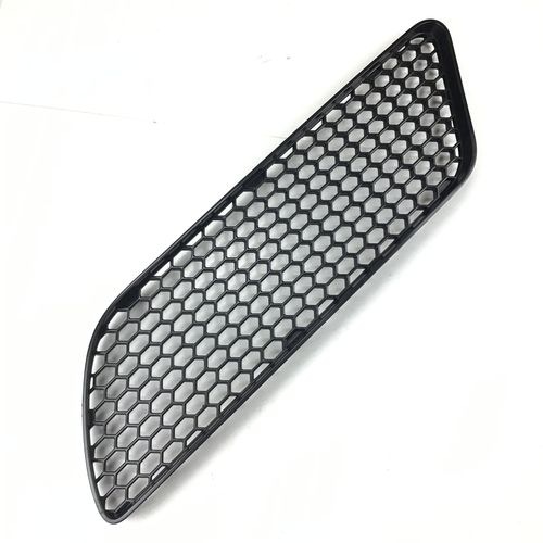 純正品　フロントバンパーメッシュ　左側　ALFA147　1.6/2.0TS　後期　　標準仕様　　156058921