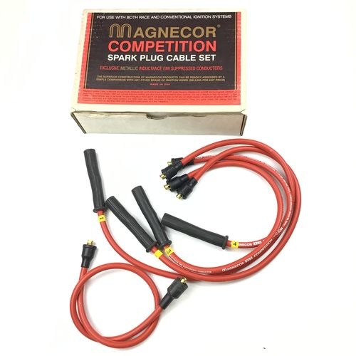 MAGNECOR　プラグコードセット　KV85　8.5mmシリコンコード　　　LANCIA　DELTA　8V　　4577　　　7652684相当品