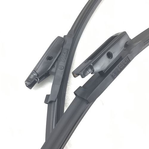 BOSCH　エアロツイン　ワイパーブレードセット　RENAULT　メガーヌ2/4　右ハンドル車　A182S