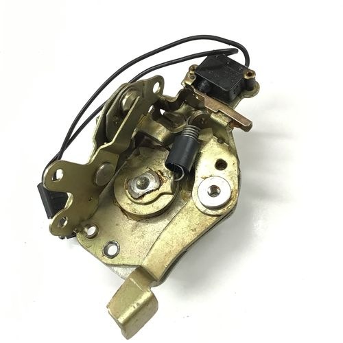 純正品　ドアロックユニット　リア/RH　集中ドアロック付用　　LANCIA　DELTA(831)　　95515172　　95513957