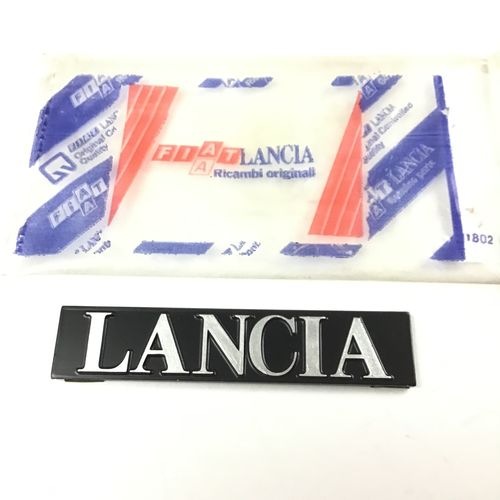 純正品　カムカバープレート　'LANCIA’　　DELTA　8V/DEDRA　8V　　7668409