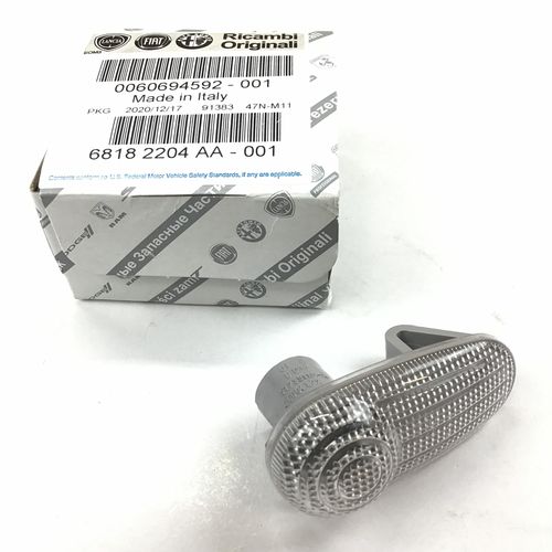 純正品 サイドマーカーレンズ クリア(左右共通) ALFA147(前期)/GT 60694592