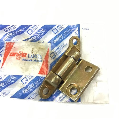 純正品　ドアヒンジ　リア/左　上側　　LANCIA　DELTA(831)　　82424655