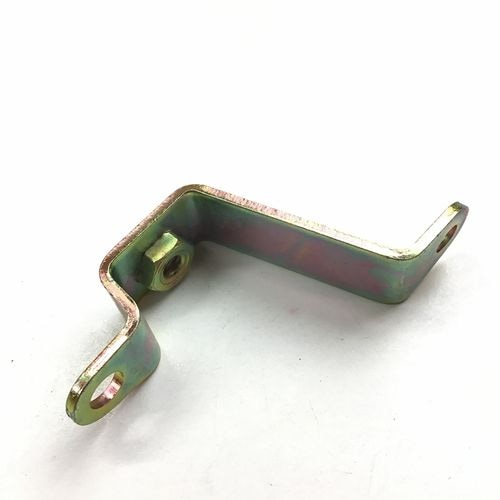 純正品 タイミングベルトカバーブラケット（下側） LANCIA DELTA（831