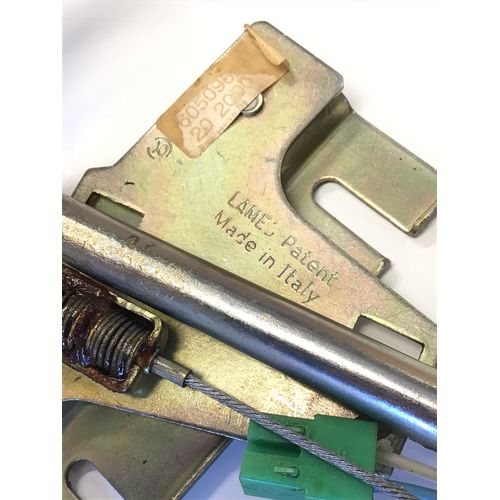 純正品　パワーウインドレギュレーターASSY　LH　ALFA　SZ/RZ　ES30　60509528