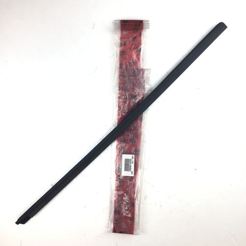 純正品　リアドアガラスモール　室内側　左ドア用　　ALFA156　　60674636