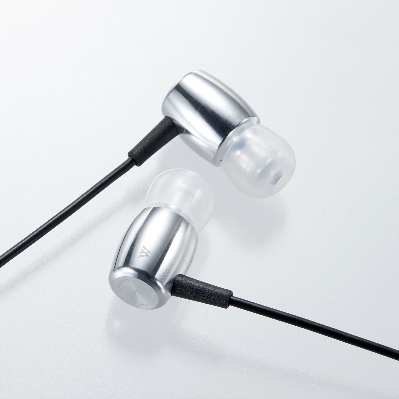 radius W100 有線イヤホン