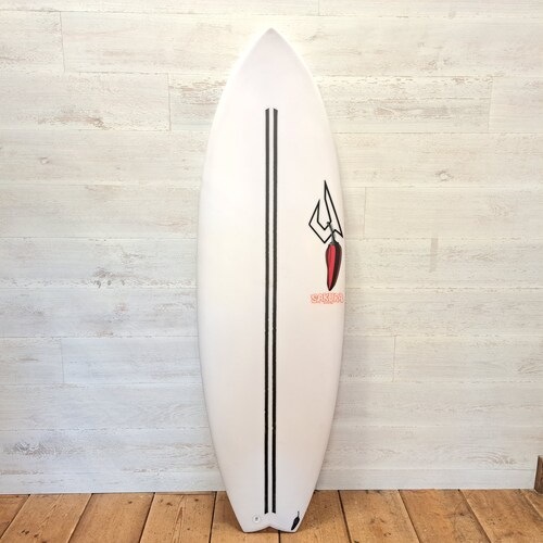5'8�ǡ� �����ȥ�åȥ������ChilliSurfboard | TwinTechEps��172.7cm (5' 8")��SAKURA /������å��ꥵ���եܡ���