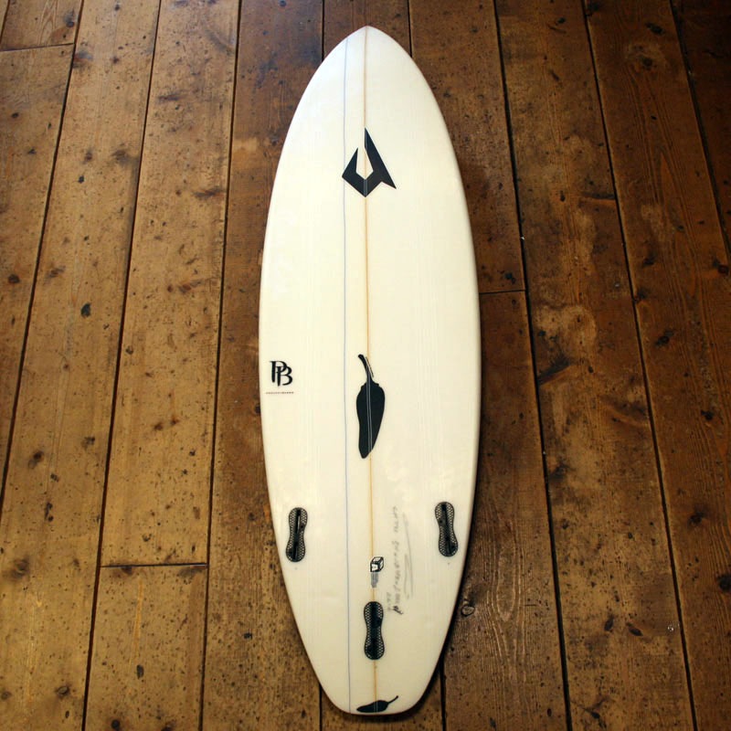 5'11"���ꥵ���եܡ��ɡ�A2��ǥ�� �ϥ��ѥե����ޥ󥹥�ǥ�/ ��ťܡ���