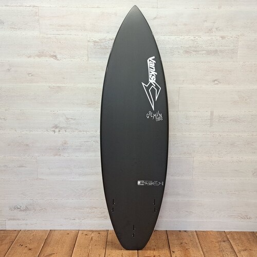 JusticeSurfboard��Vanksy��BLACKBOX��175.2cm (5' 9")��GLEMLIN VIC / ������󡦥������ȥ꡼�å��㥹�ƥ��������եܡ���