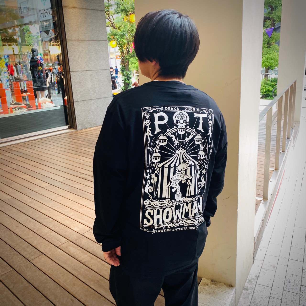 POT SHOWMAN L/S T-shirts