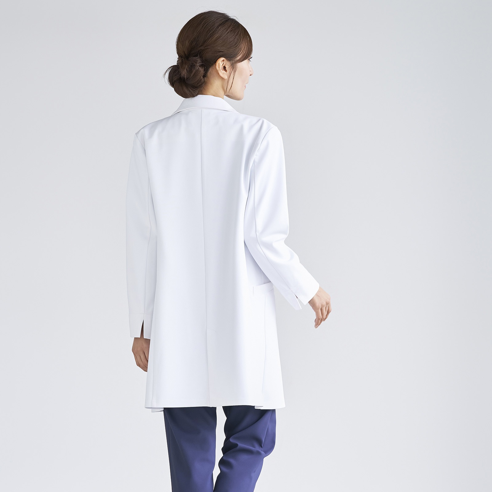 レディスショートコート[ホワイト]ニット素材