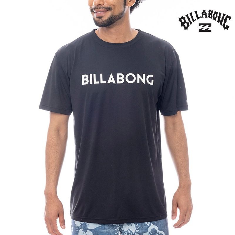 【5%OFFセール】ビラボン BILLABONG ラッシュガード ラッシュTシャツ サーフTシャツ RASH TEE BF011856【メンズ 男性用 半袖 REGULAR FIT UVカット UPF50+ 吸水速乾 リサイクルポリエステルスムース素材 ロゴプリント 海水浴 プール サーフィン サップ  マリンスポーツ 黒】