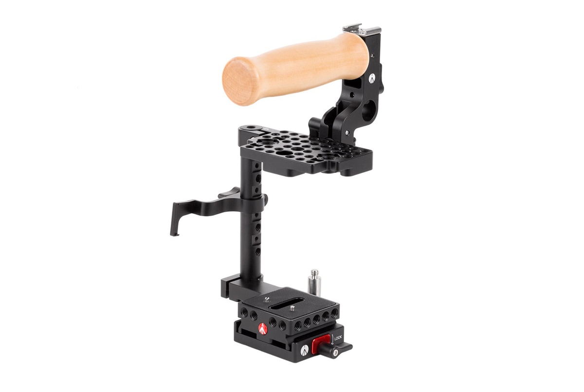 Wooden Camera - Unified BMPCC4K / BMPCC6K Camera Cage (Blackmagic Pocket Cinema Camera 4K / 6K) with Rubber Grip