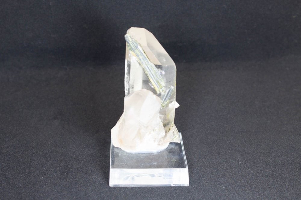 天然石　カタツムリと水晶スフィア　虹入り　金銀2体セット　最終値下げ他 天然石 カタツムリと水晶スフィア 虹入り 金銀2体セット 最終