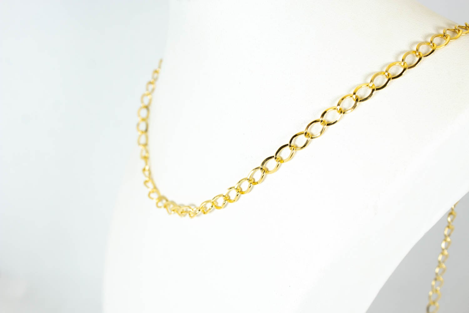 ゴールドチェーン（調節可）約68cm アシュタール