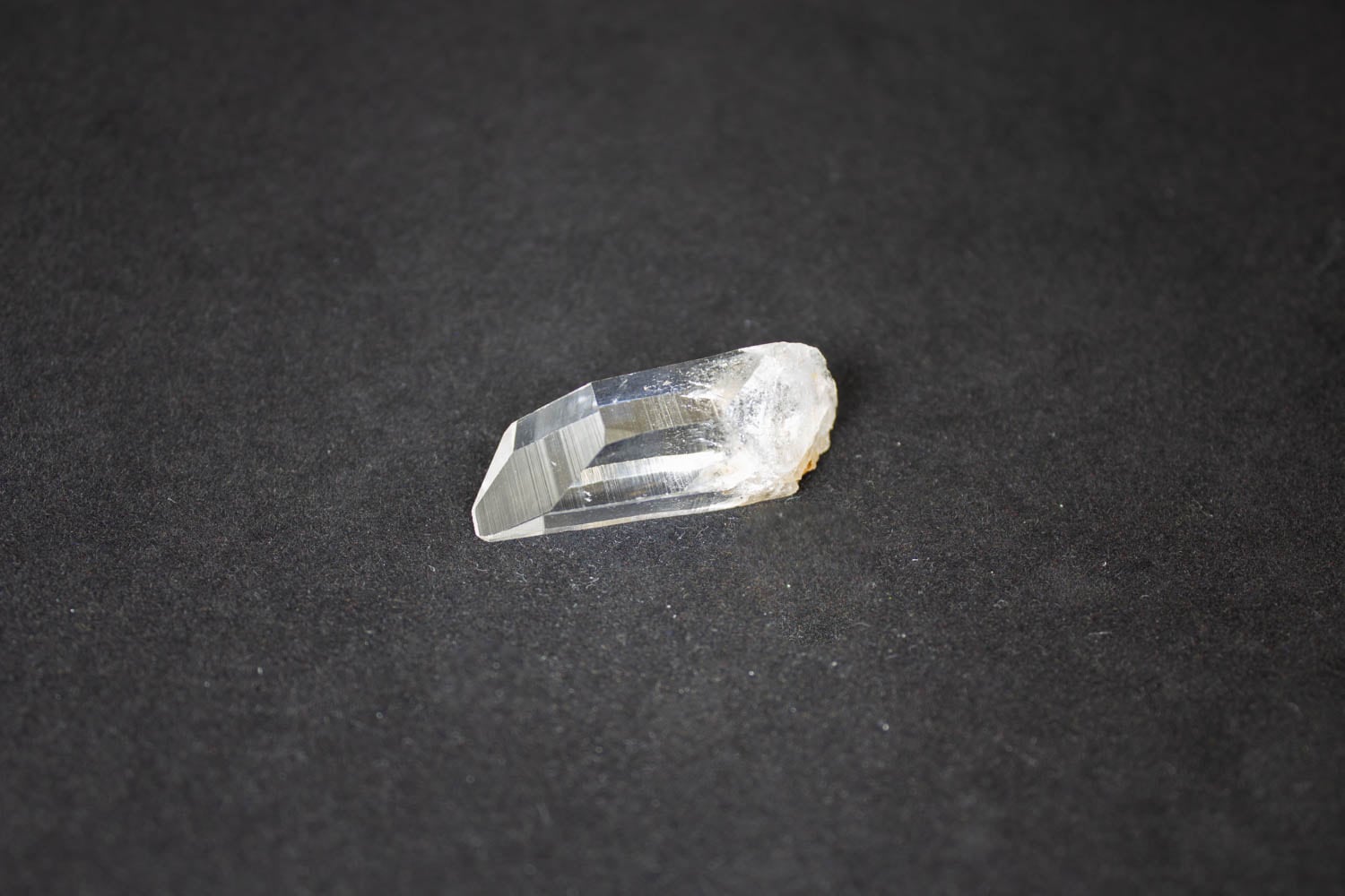 【無限を超えた別次元の石】ディバインクォーツ