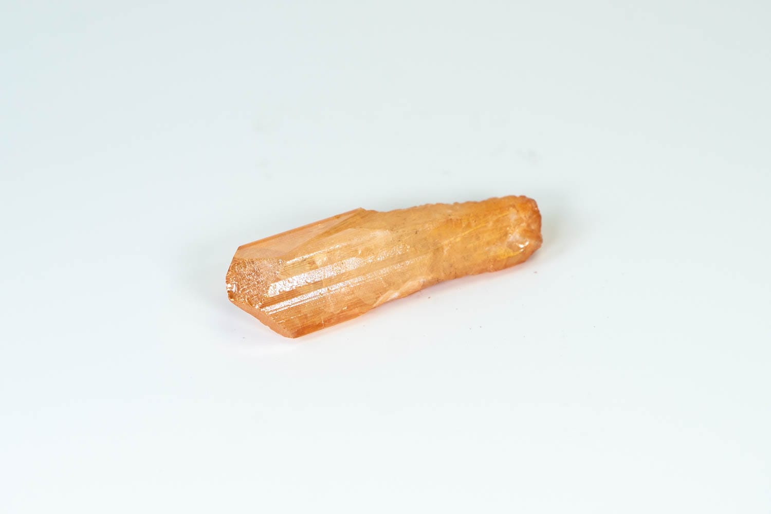 【内なる黄金が輝く】ダンビュライトゴールデンオーラ