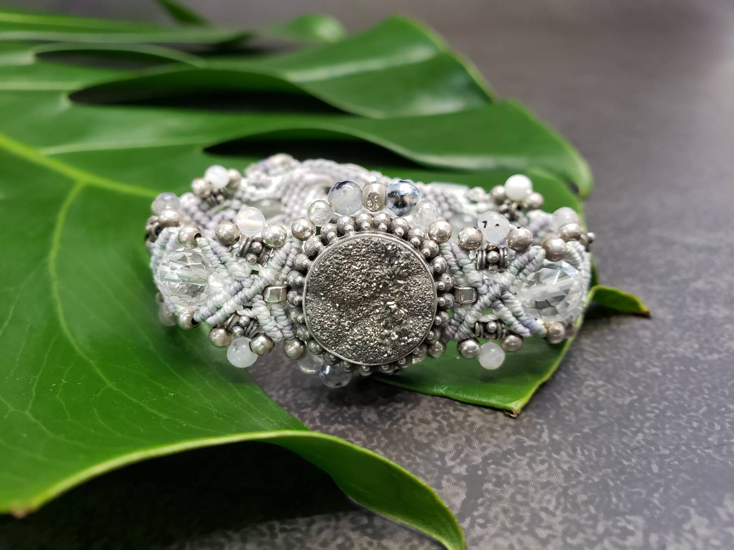 【霧が晴れる】イーシャ（ドゥルジー）