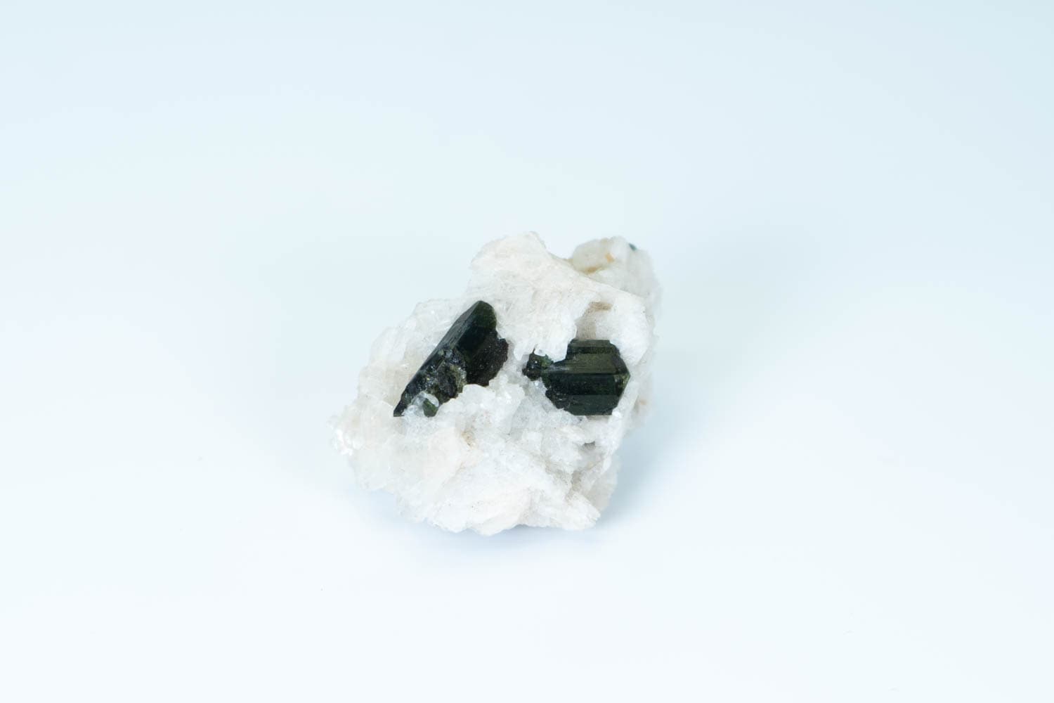 【自己愛・自己信頼を癒す】グリーントルマリン