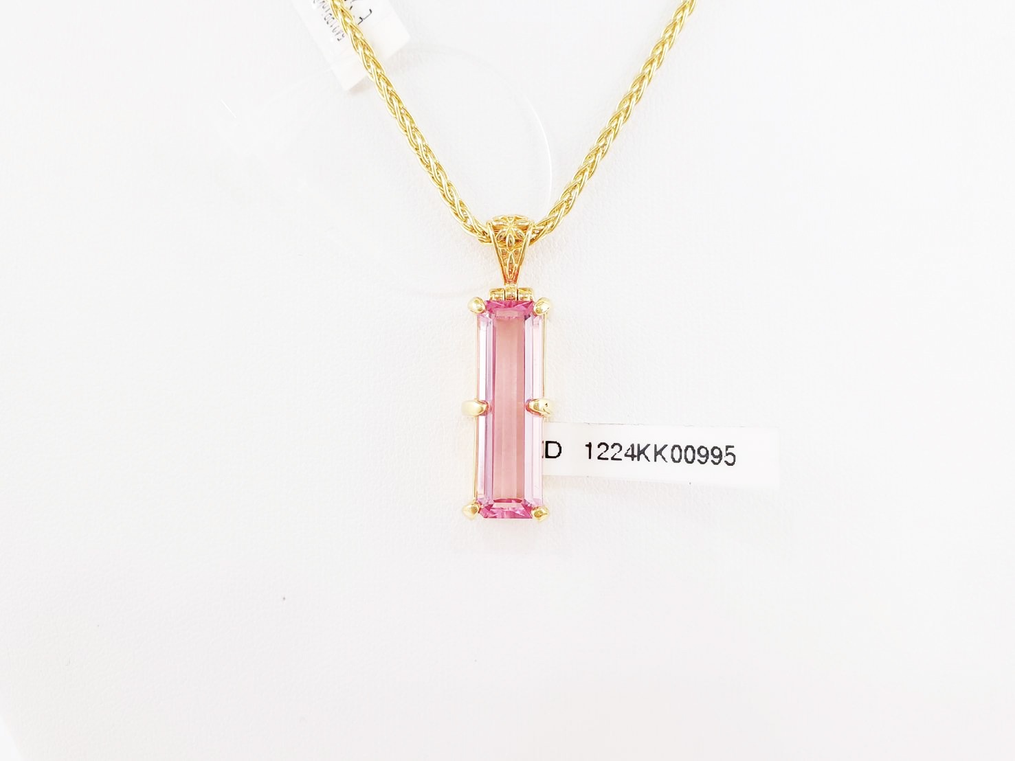 【私は今ここに存在する】ピンクバイロンエメラルド｜ケイトキング 5421