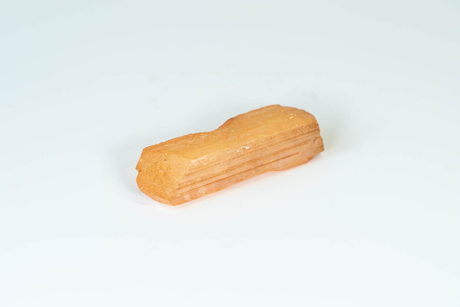 【内なる黄金が輝く】ダンビュライトゴールデンオーラ