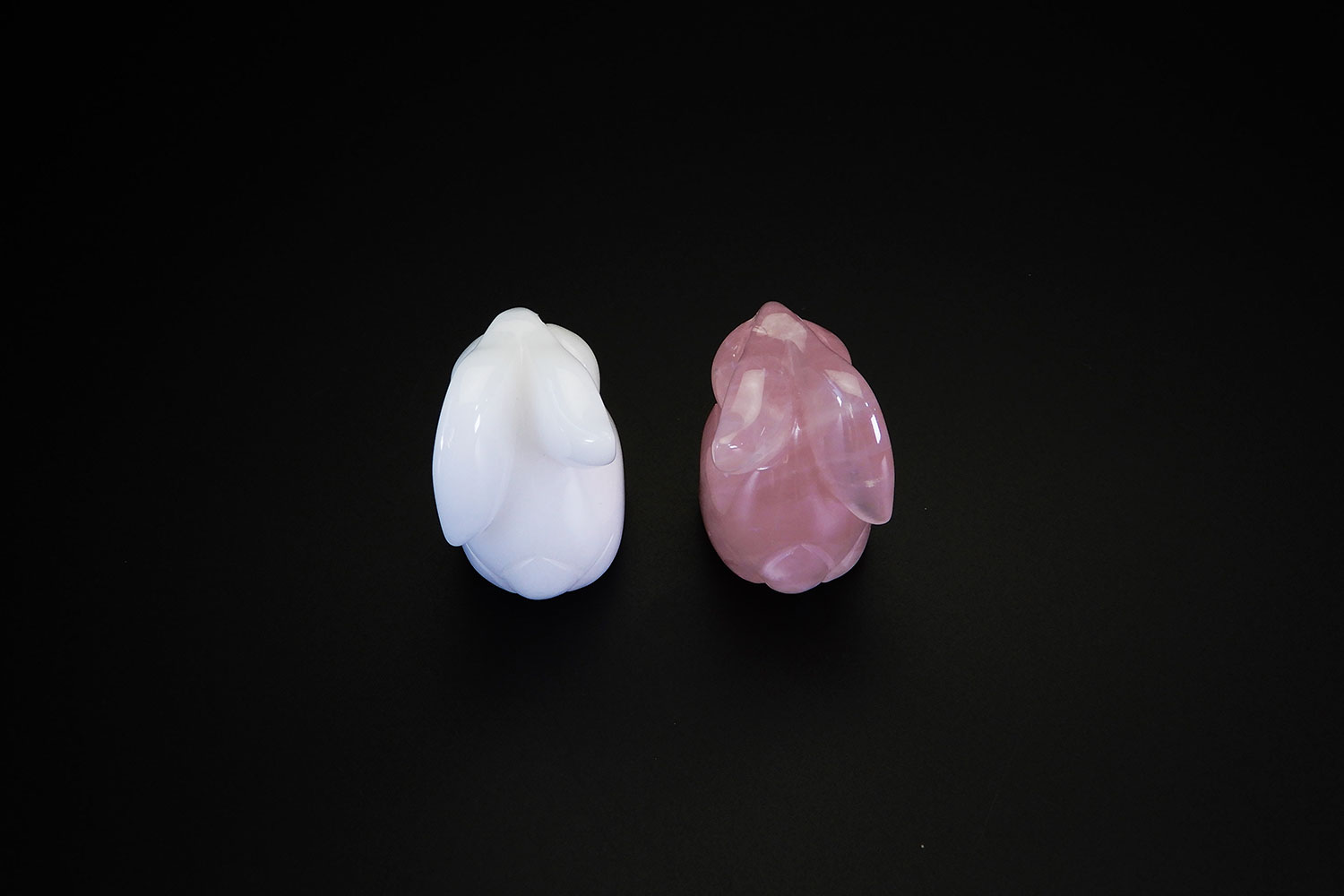 【成功と繁栄】ホワイトジェード（白翡翠）＆ローズクォーツ『うさぎ』　大