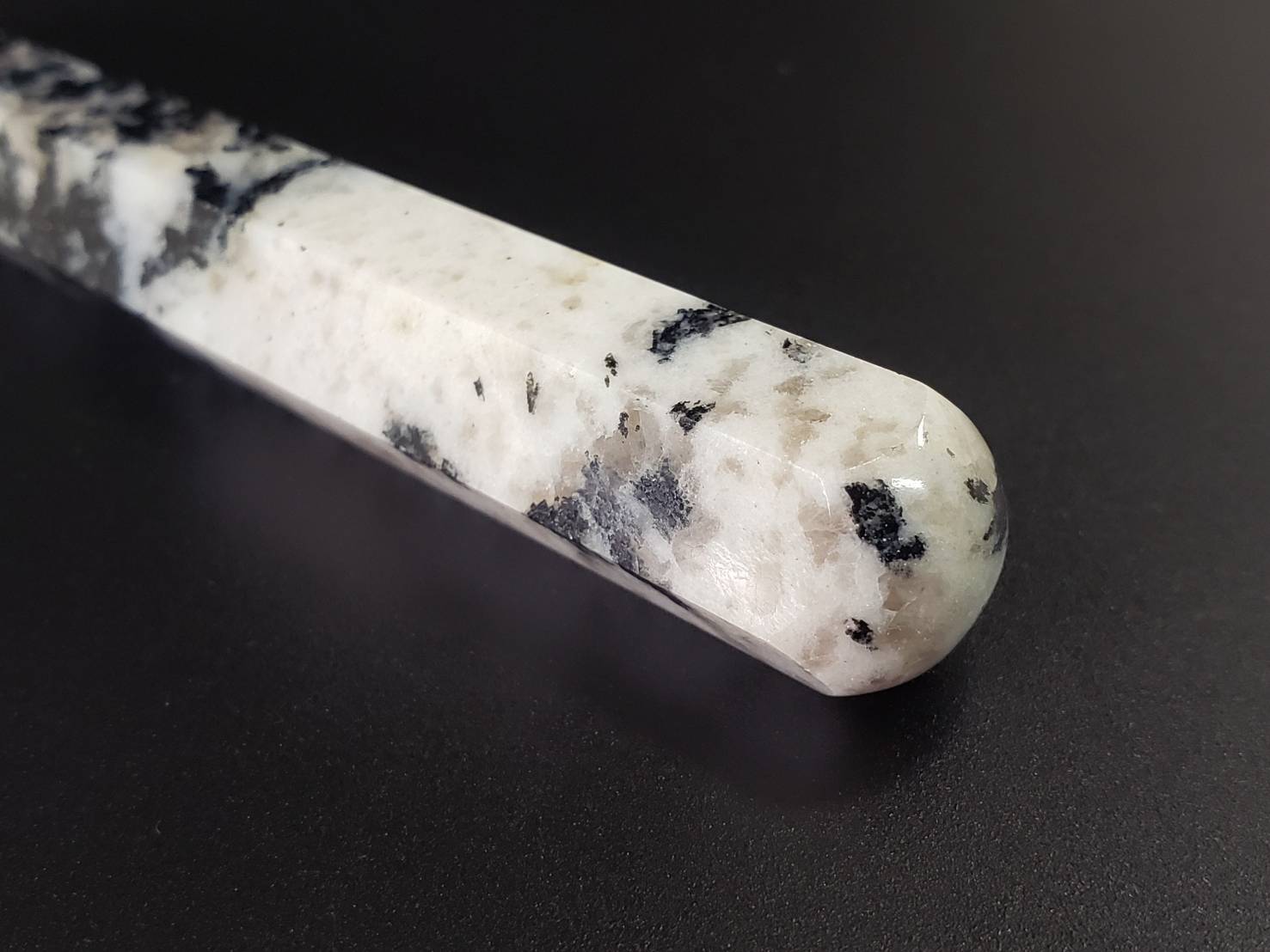 【闇が光に転じる】アゾゼオ・ブラックトルマリンアゼツライト ワンド