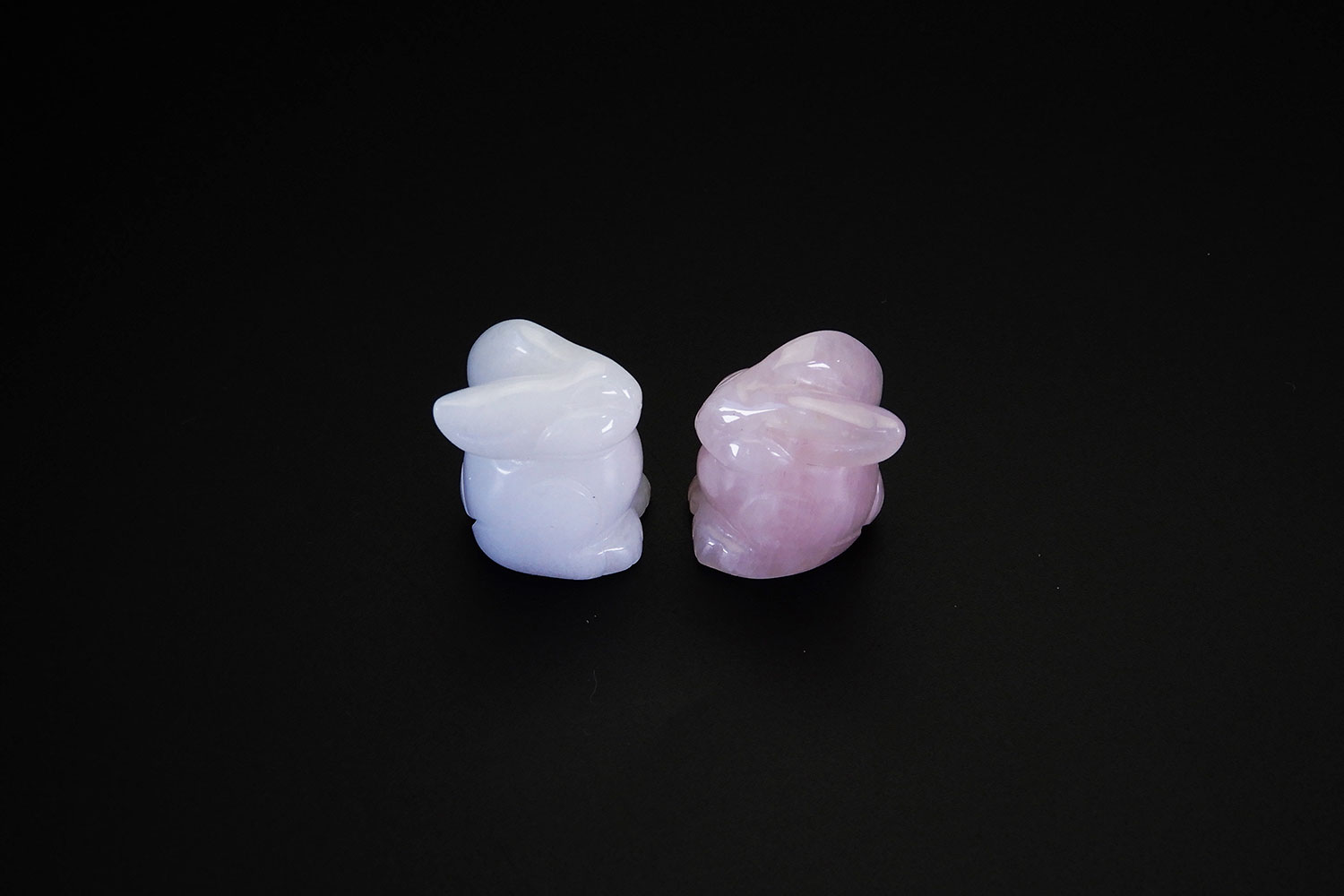 【成功と繁栄】ホワイトジェード(白翡翠)&ローズクォーツ『うさぎ』 小