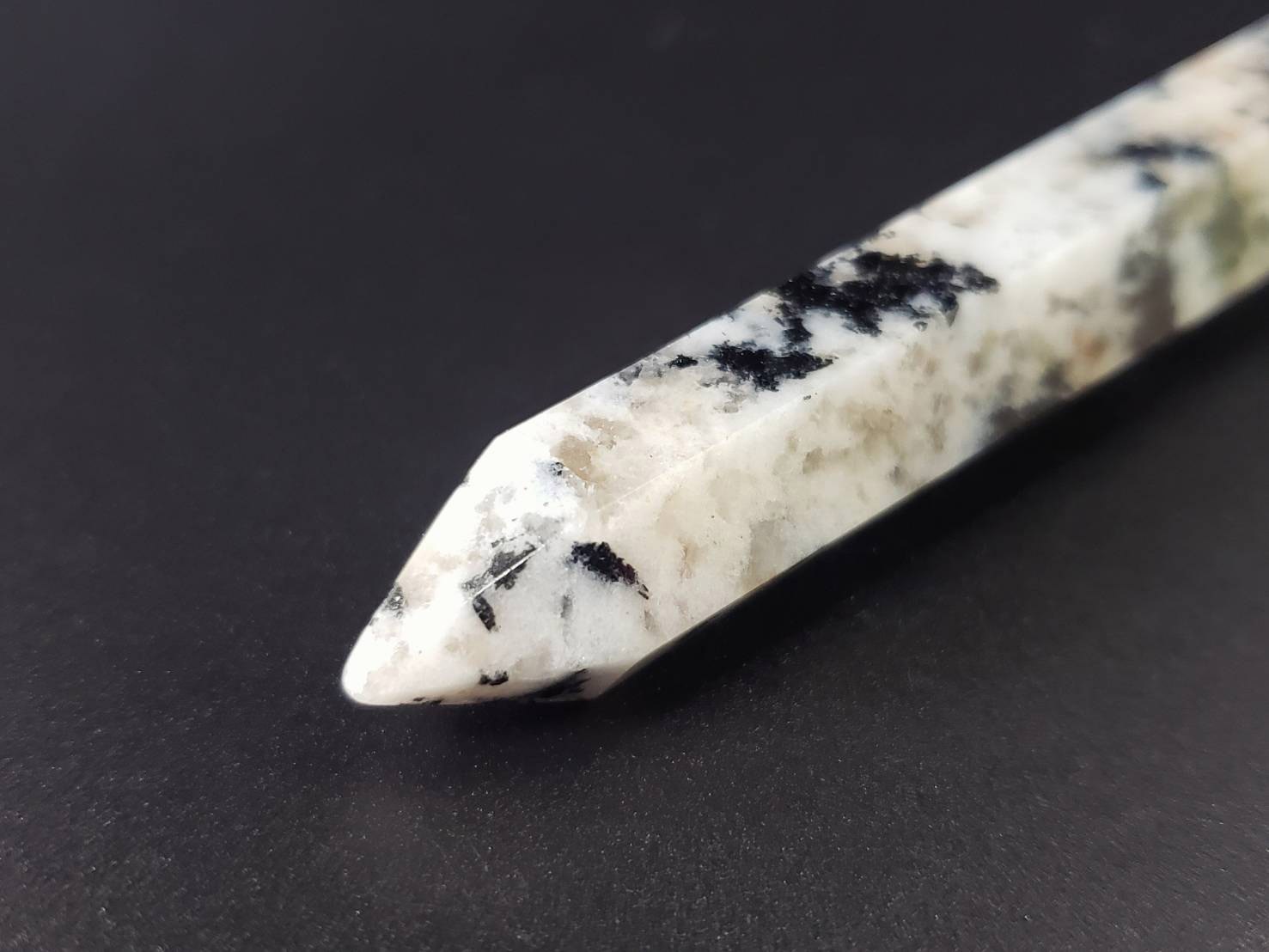 【闇が光に転じる】アゾゼオ・ブラックトルマリンアゼツライト ワンド