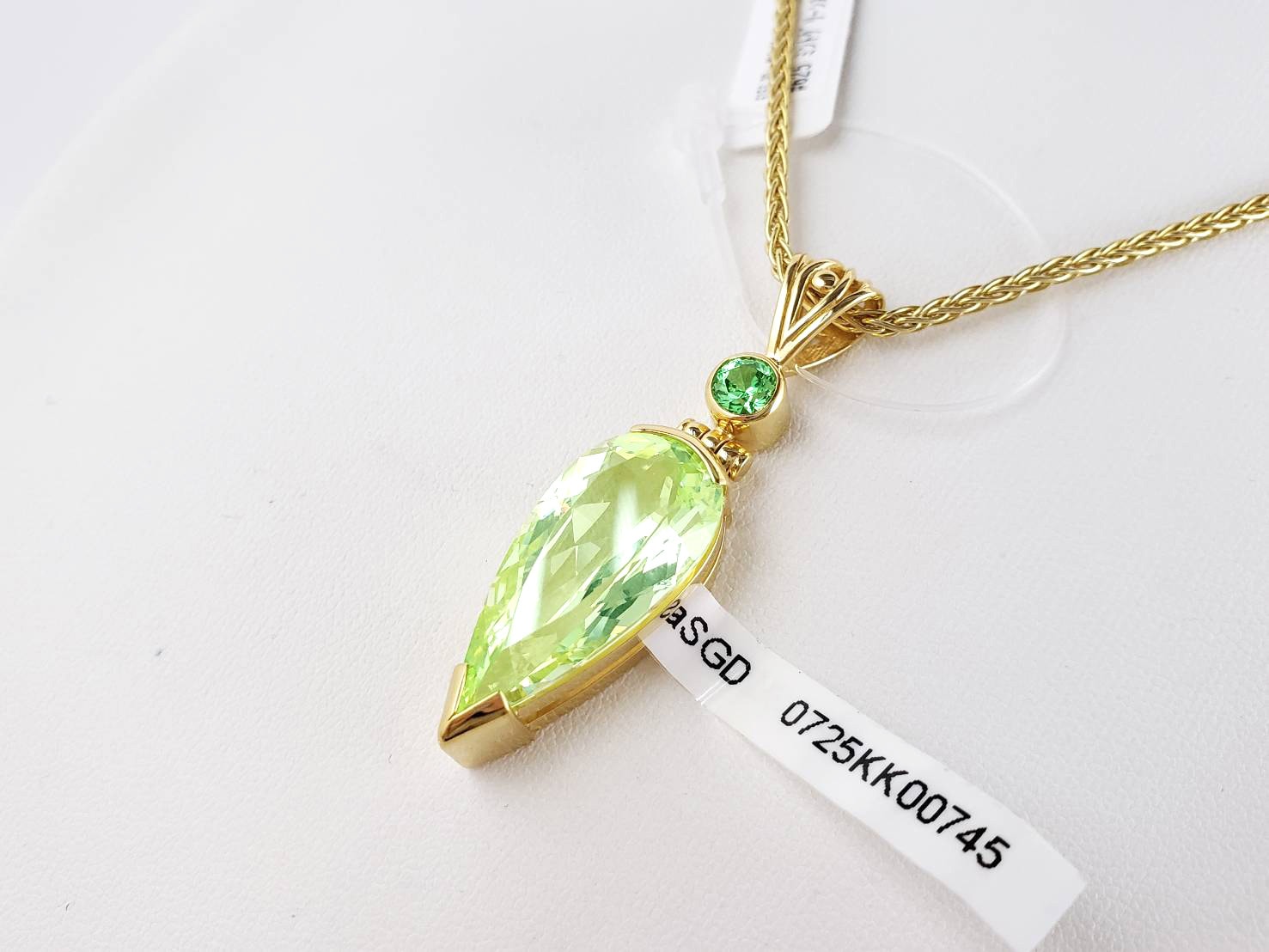 【活力と勝利】【ハートで自分を生きる力】ミントグリーンスピネル｜ケイトキング 6156