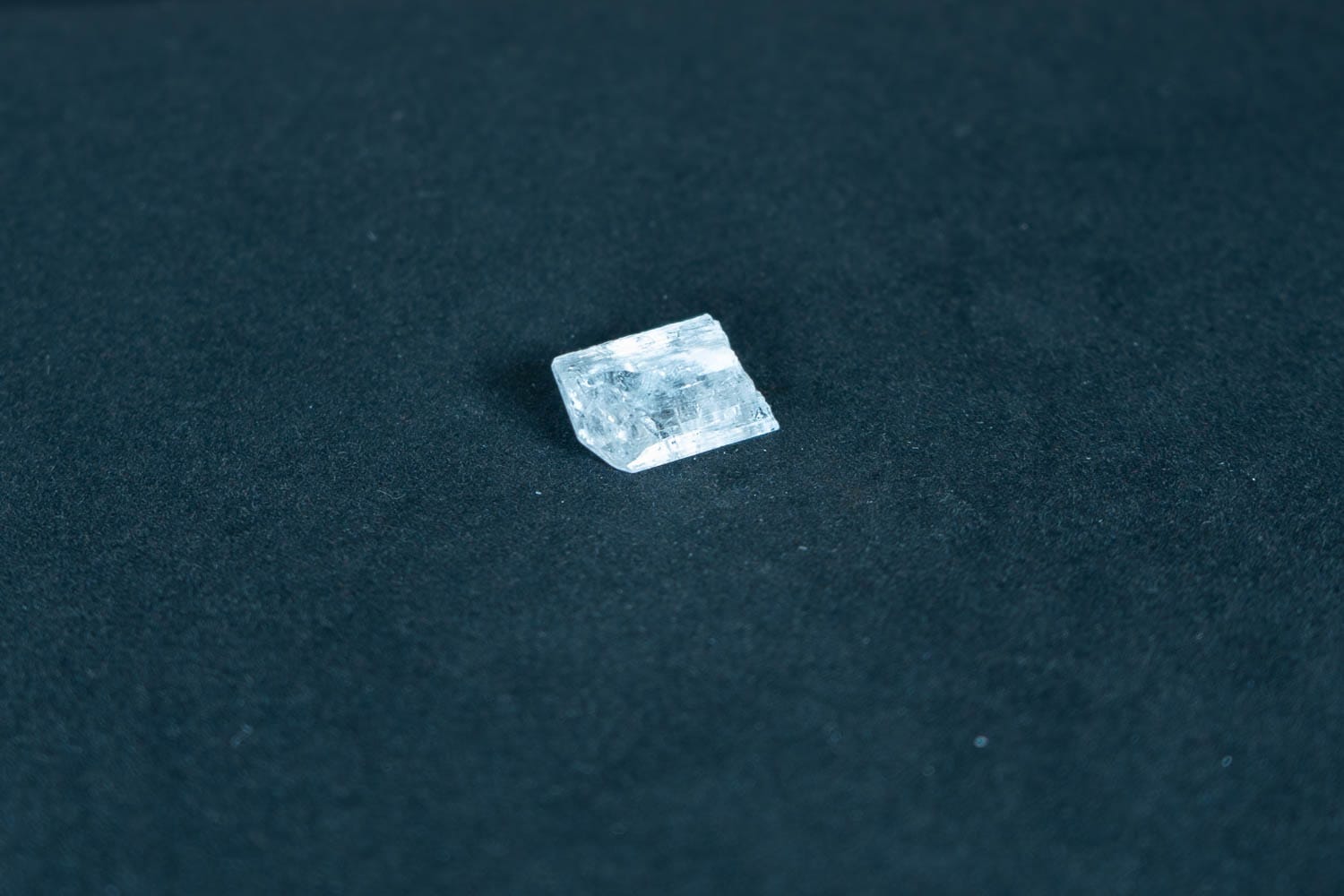 【浄化と癒しをもたらす】ダンビュライト