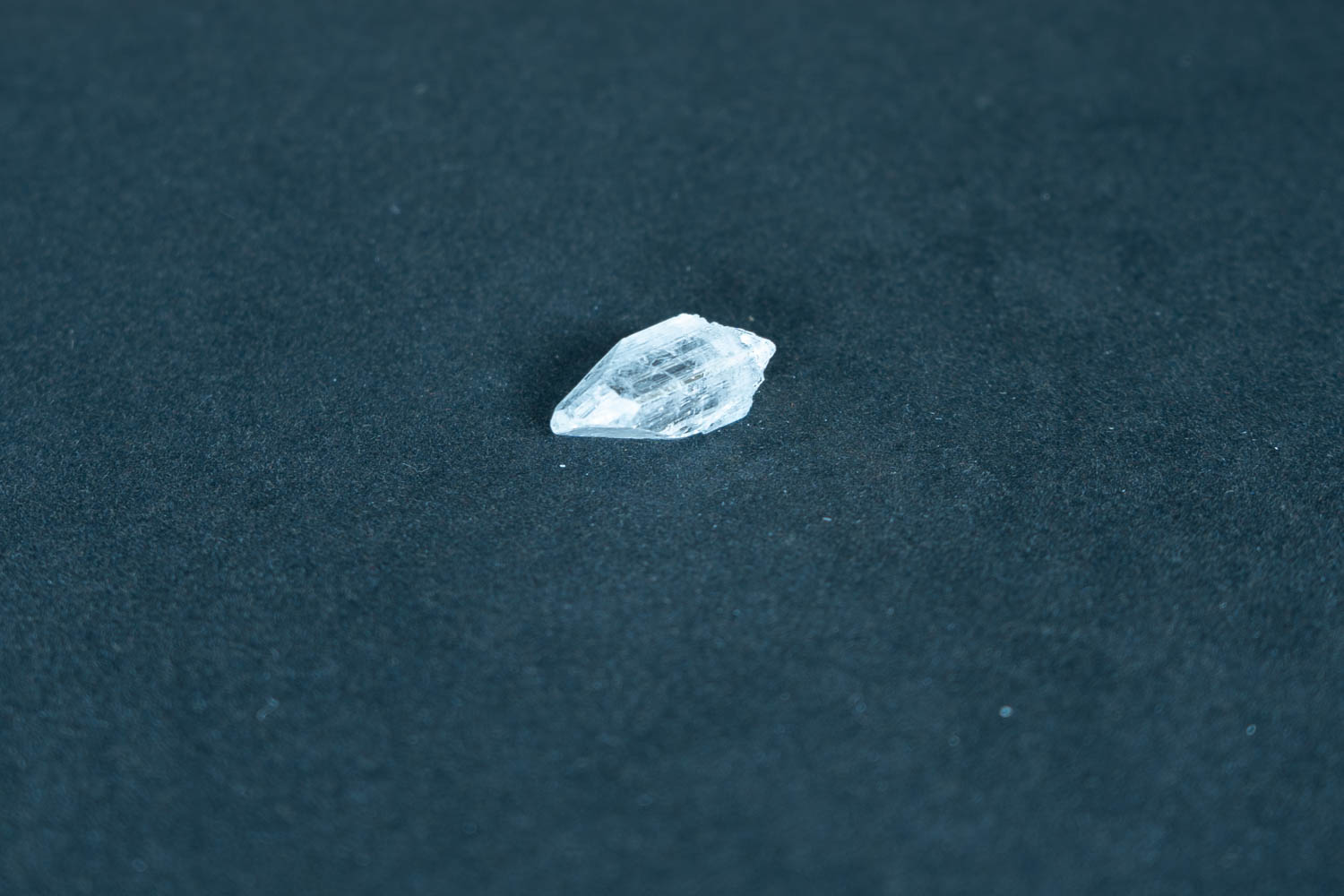 【浄化と癒しをもたらす】ダンビュライト