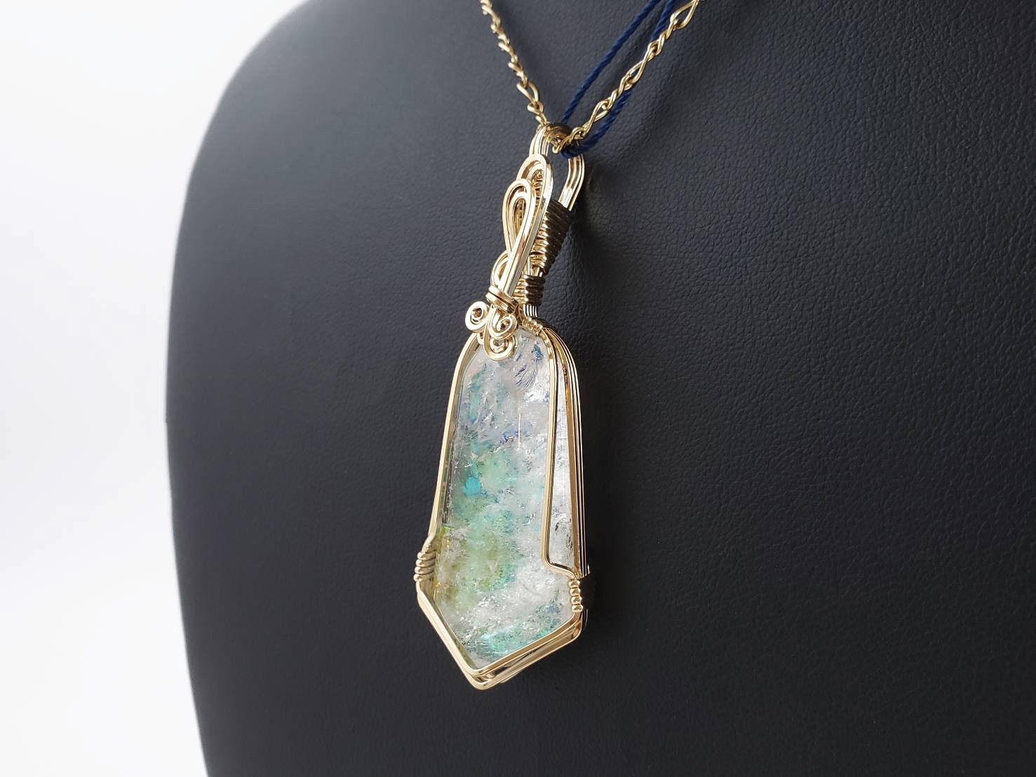 【やすらぎ】エンジェルオーラクォーツ｜アシュタール