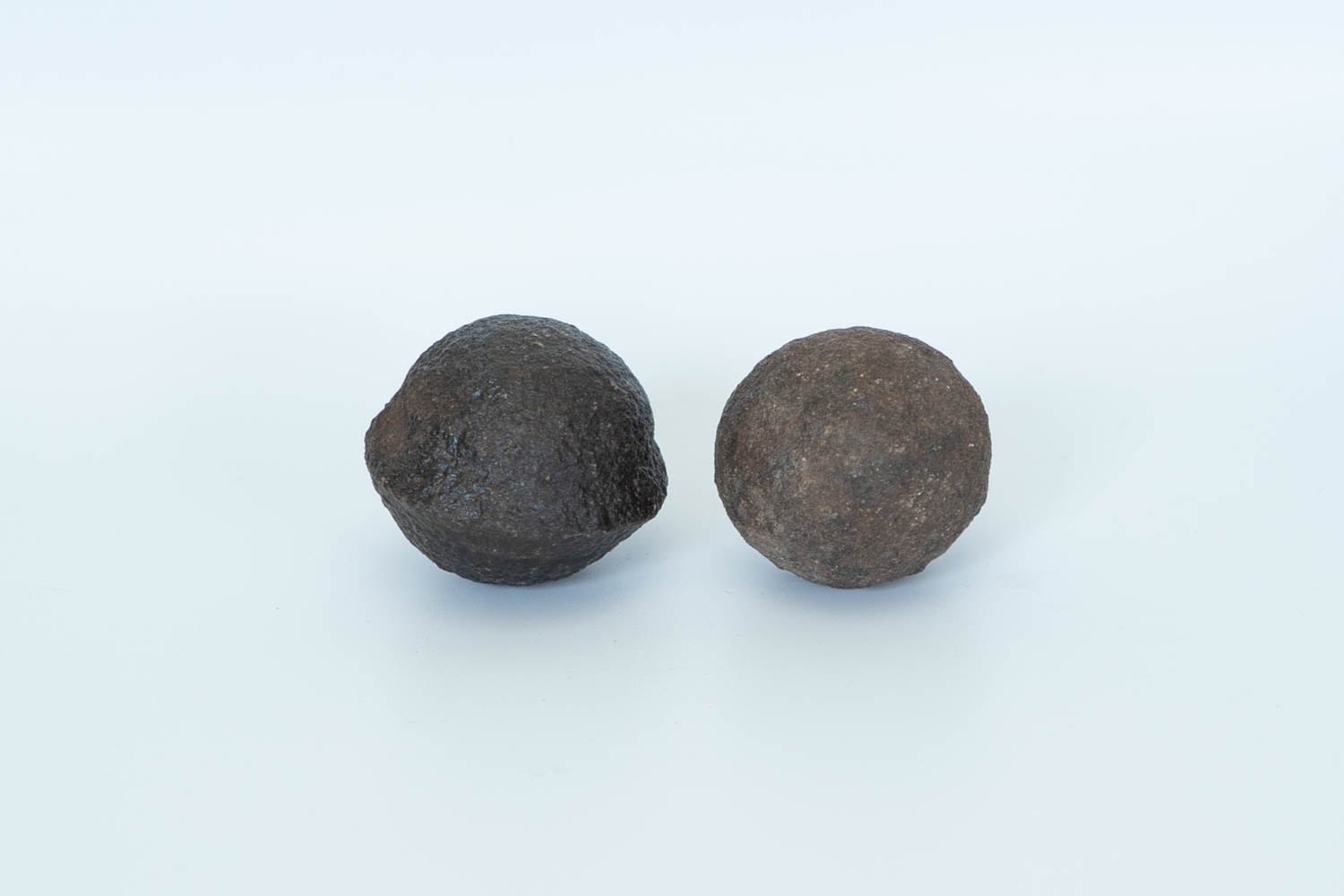 【ネイティブアメリカンの御守り】シャーマンストーン(モキマ-ブル)2個セット