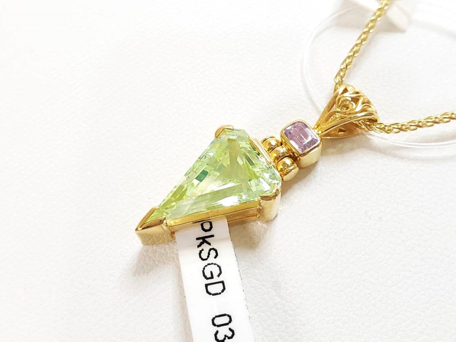 【活力と勝利の石】ミントグリーンスピネル|ケイトキング 4805