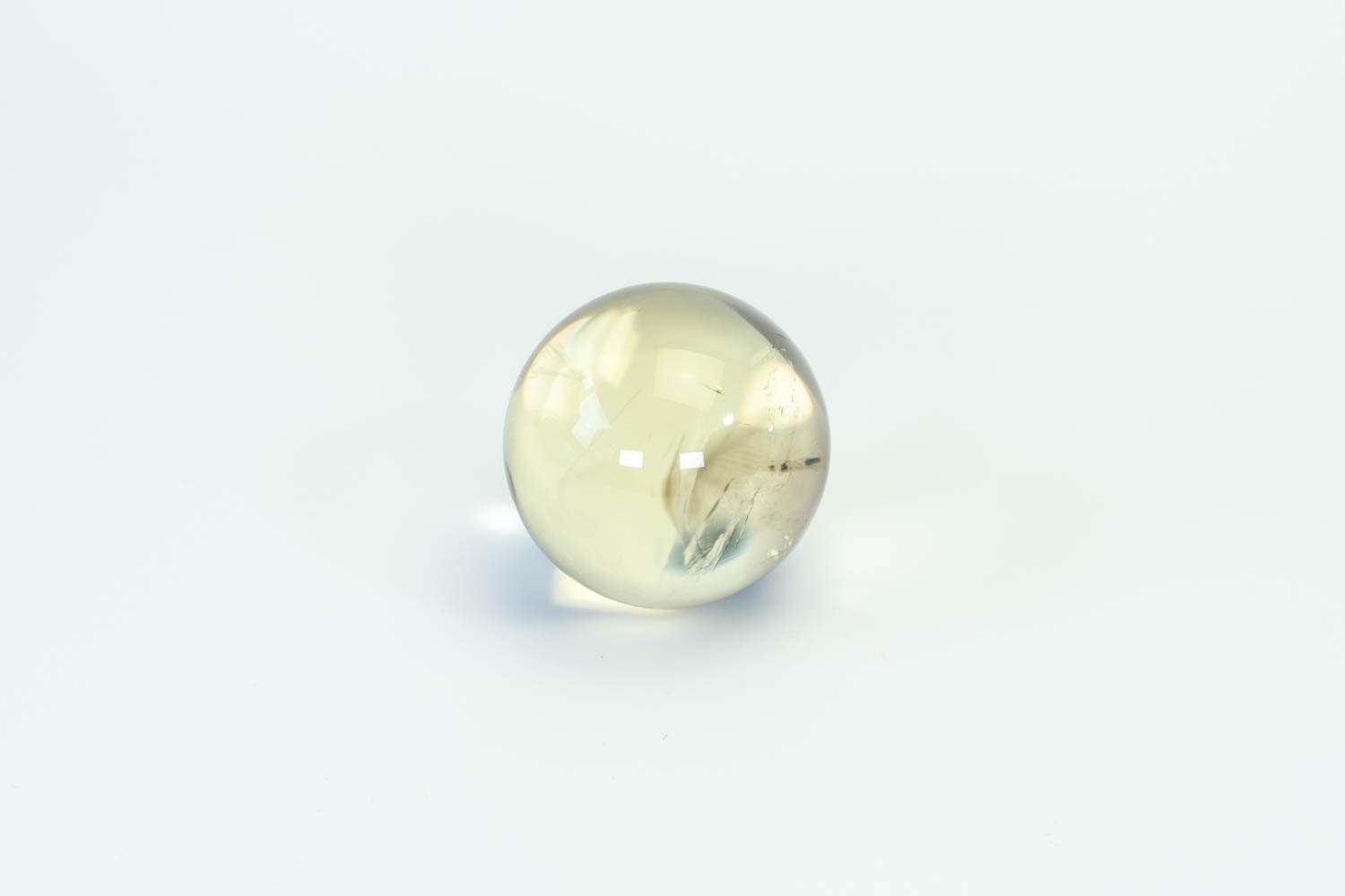 【願いを現実にする石】オウロベルディクォーツ　丸玉