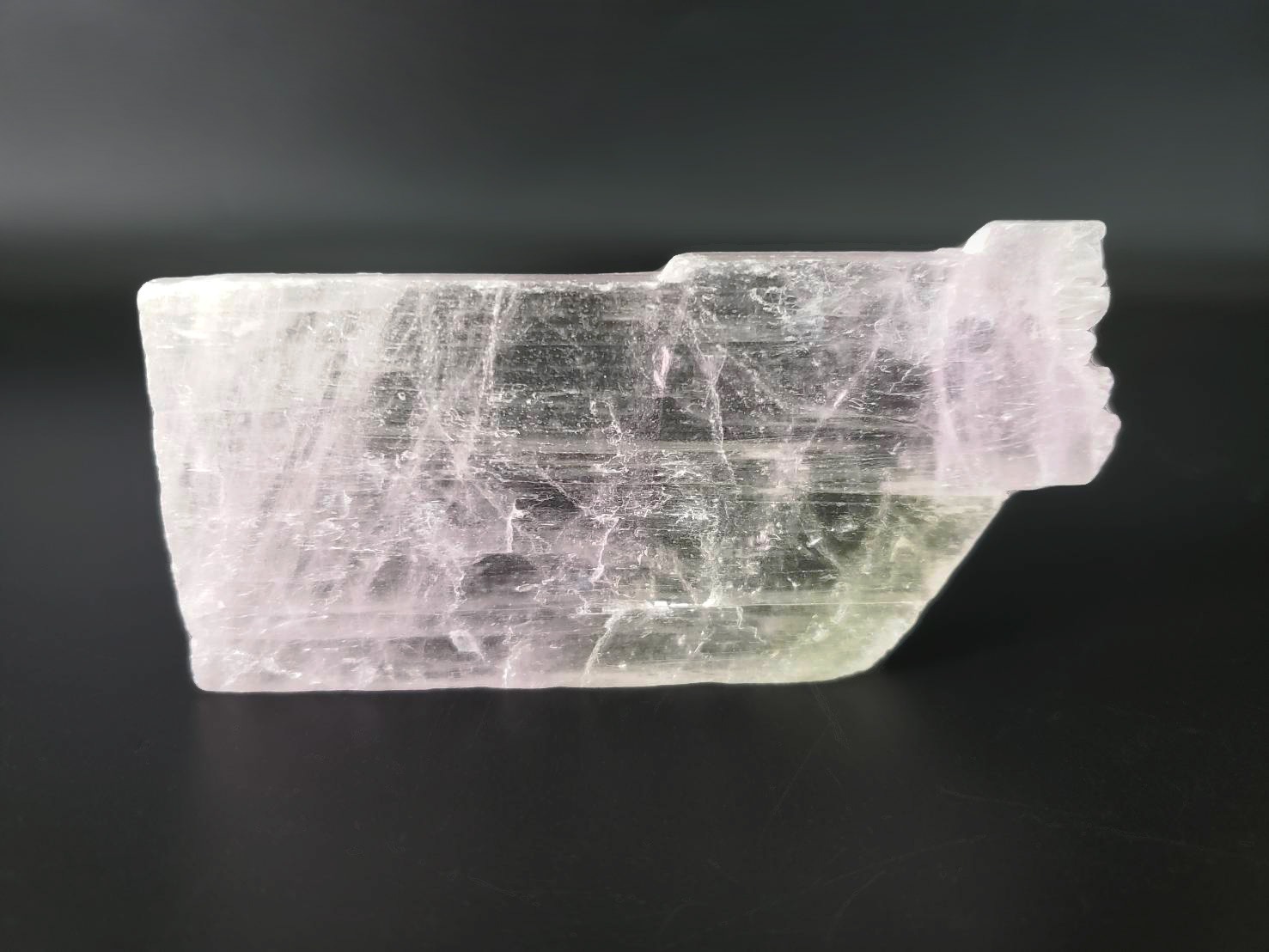 【無条件の愛を表現】バイカラークンツァイト