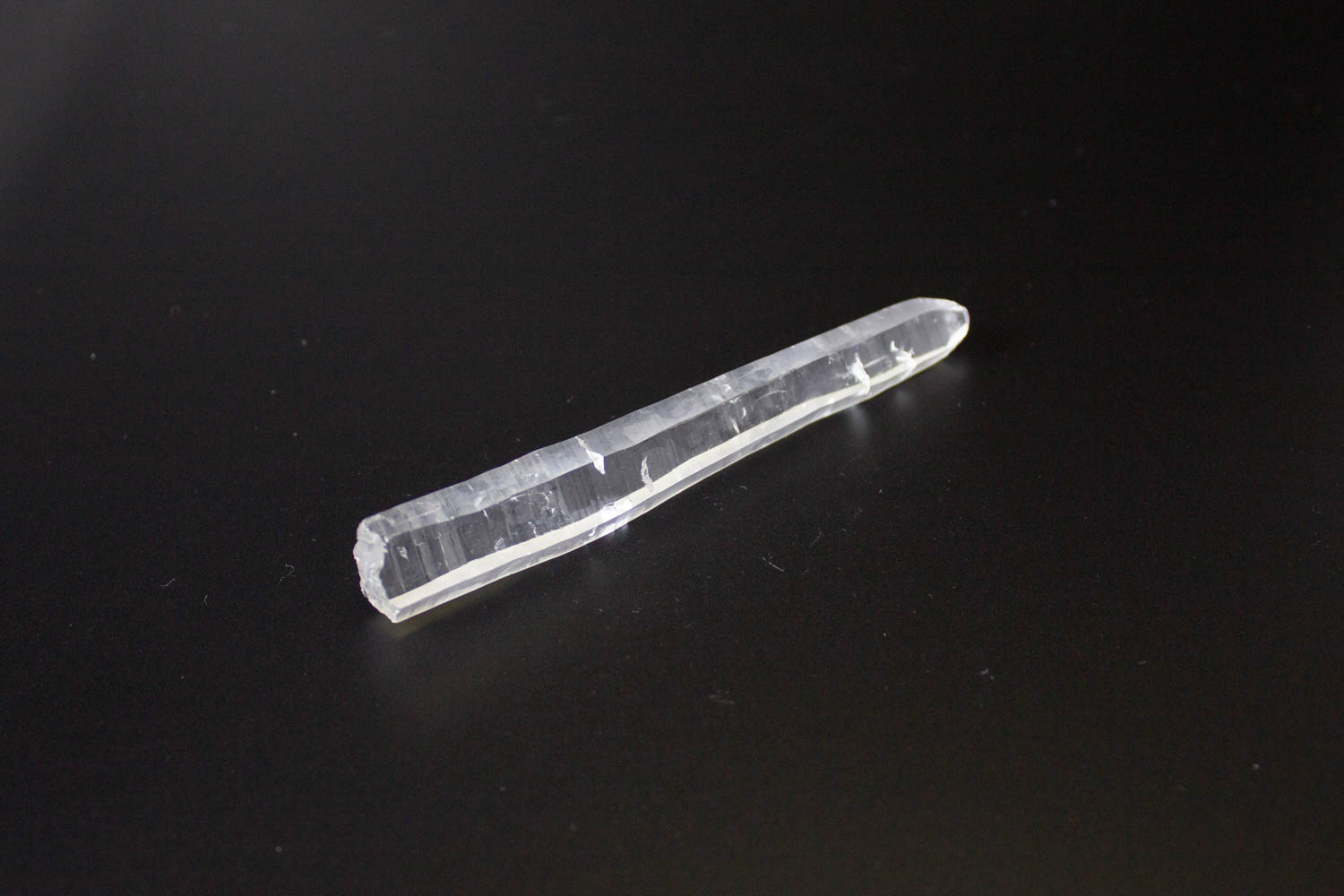 【純粋無垢な愛】レーザークォーツ