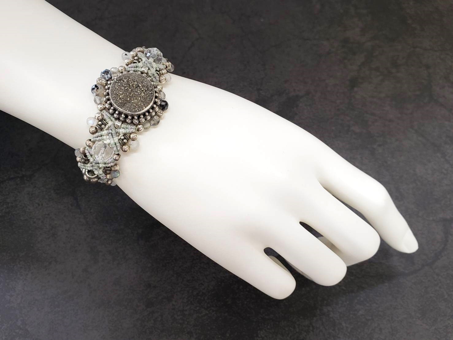 【霧が晴れる】イーシャ(ドゥルジー)